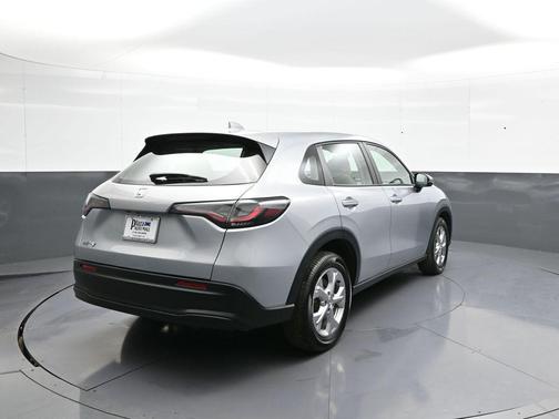 Lunar Silver Metallic 2023 Honda HR-V LX