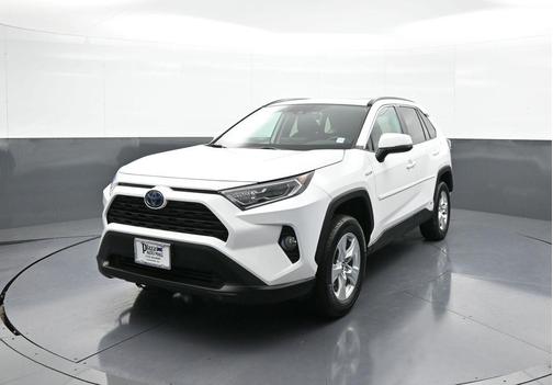2020 Toyota RAV4 Hybrid XLE