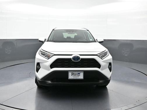 2020 Toyota RAV4 Hybrid XLE