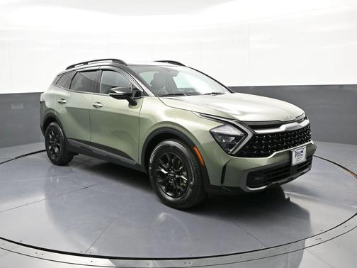Jungle Green/Ebony Black Roof 2023 Kia Sportage S