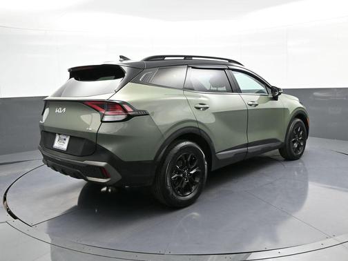 Jungle Green/Ebony Black Roof 2023 Kia Sportage S