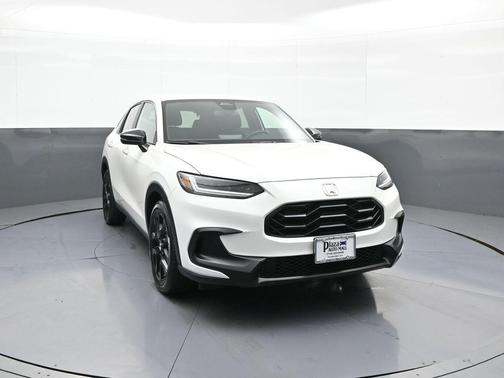 Platinum White Pearl 2024 Honda HR-V Sport