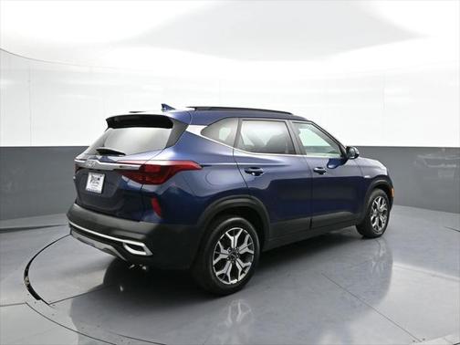 2022 Kia Seltos EX