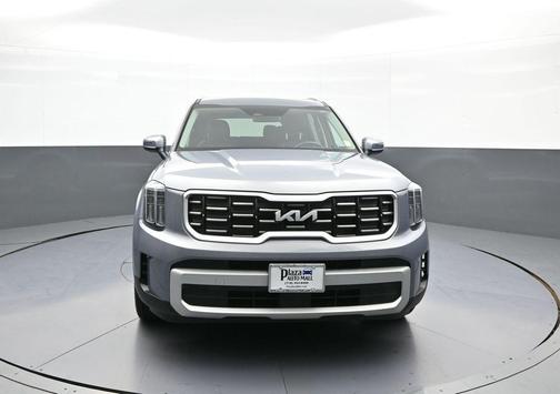 Everlasting Silver 2024 Kia Telluride S