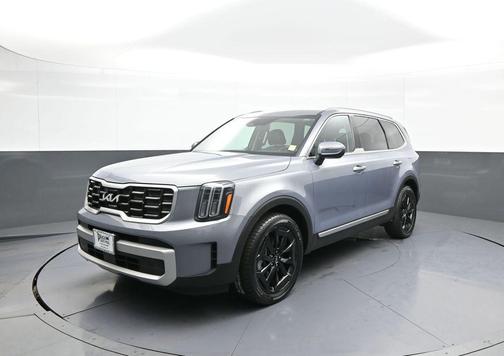 Everlasting Silver 2024 Kia Telluride S