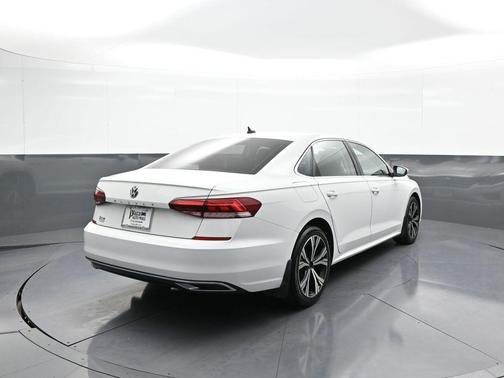 2021 Volkswagen Passat 2.0T SE