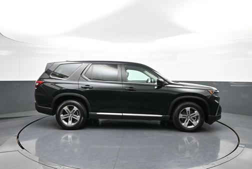 2023 Honda Pilot AWD EX-L 7 Passenger