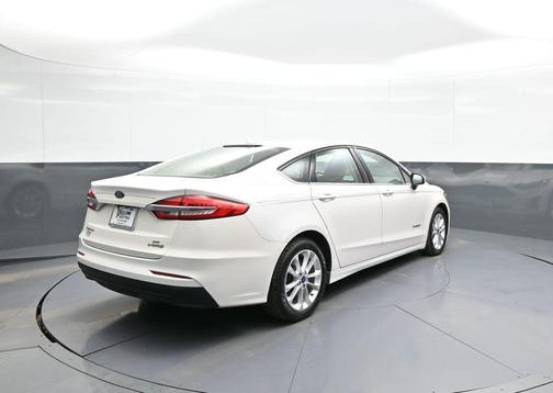 White Platinum Metallic Tri-Coat 2019 Ford Fusion Hybrid SE