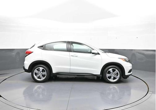 Platinum White Pearl 2022 Honda HR-V LX