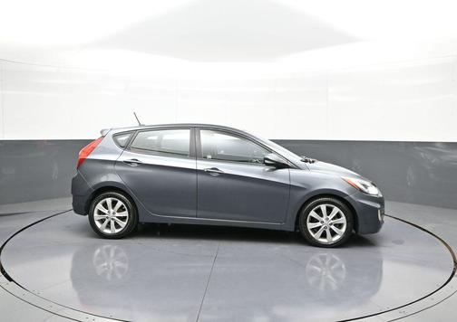 2013 Hyundai Accent SE
