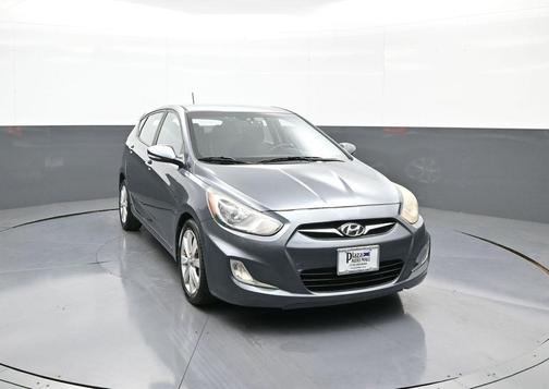 2013 Hyundai Accent SE