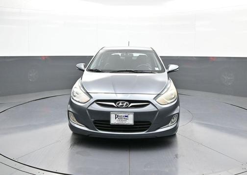 2013 Hyundai Accent SE