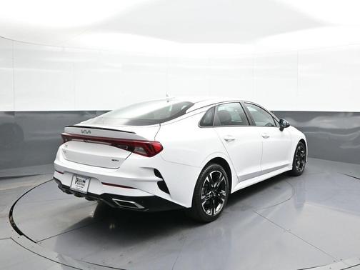 Glacial White Pearl 2023 Kia K5 GT-Line