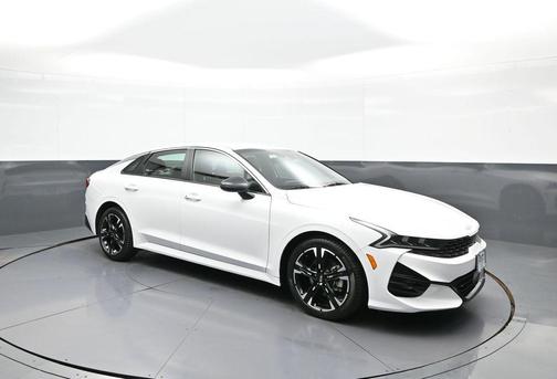 Glacial White Pearl 2023 Kia K5 GT-Line