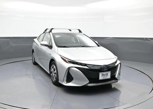 Classic Silver Metallic 2022 Toyota Prius Prime LE