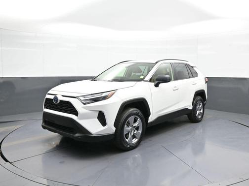 Ice Cap 2024 Toyota RAV4 Hybrid LE