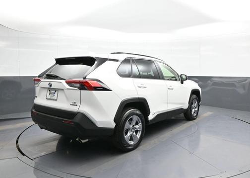 Ice Cap 2024 Toyota RAV4 Hybrid LE