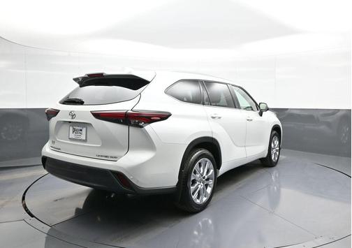 Wind Chill Pearl 2024 Toyota Highlander Limited
