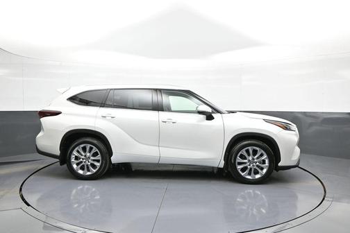 Wind Chill Pearl 2024 Toyota Highlander Limited