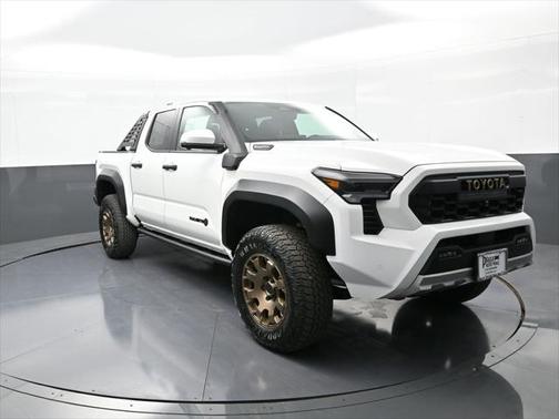 2025 Toyota Tacoma Hybrid 