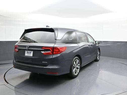 Modern Steel Metallic 2024 Honda Odyssey Touring