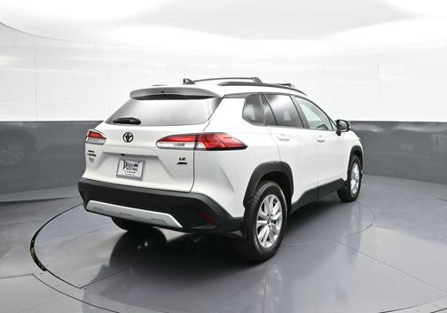 Wind Chill Pearl 2025 Toyota Corolla Cross LE
