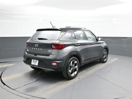 2023 Hyundai VENUE Limited