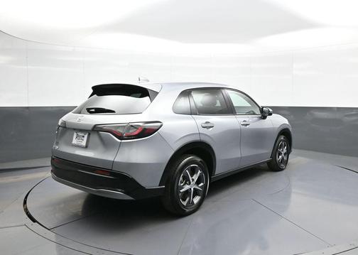 Lunar Silver Metallic 2024 Honda HR-V EX-L