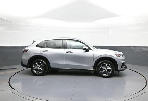 Lunar Silver Metallic 2024 Honda HR-V EX-L