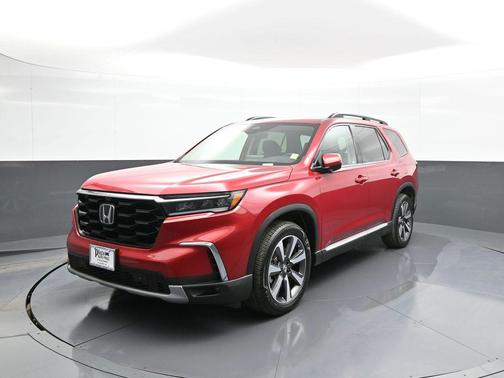 Radiant Red Metallic II 2024 Honda Pilot Elite
