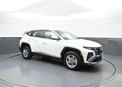 Serenity White Pearl 2025 Hyundai TUCSON SE