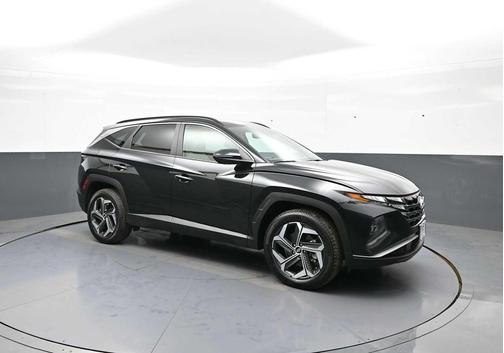 Black Pearl 2024 Hyundai TUCSON SEL