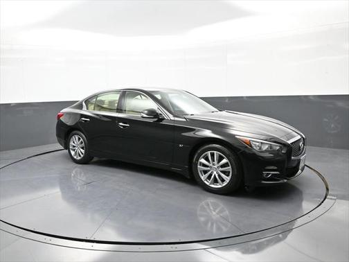 2015 INFINITI Q50 Premium