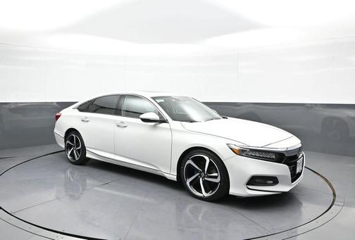 2019 Honda Accord Touring 2.0T