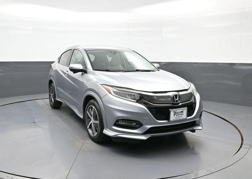 Modern Steel Metallic 2019 Honda HR-V Touring