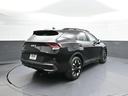 Ebony Black 2024 Kia Sportage X-Line