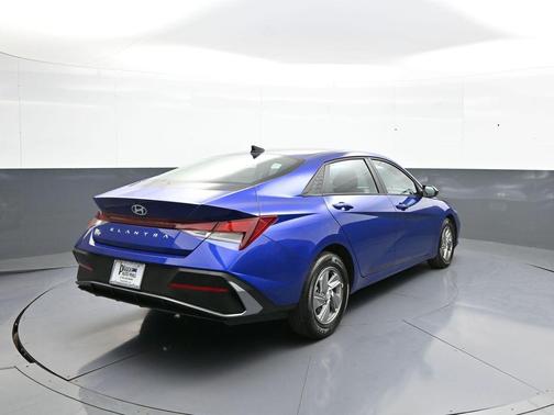 Intense Blue 2025 Hyundai ELANTRA SE
