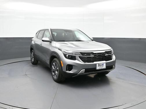 Steel Gray 2024 Kia Seltos LX