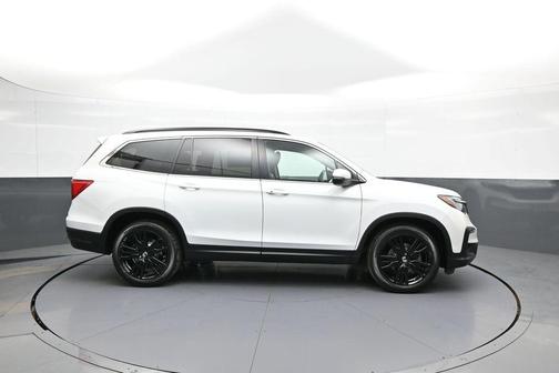 Platinum White Pearl 2022 Honda Pilot Special Edition