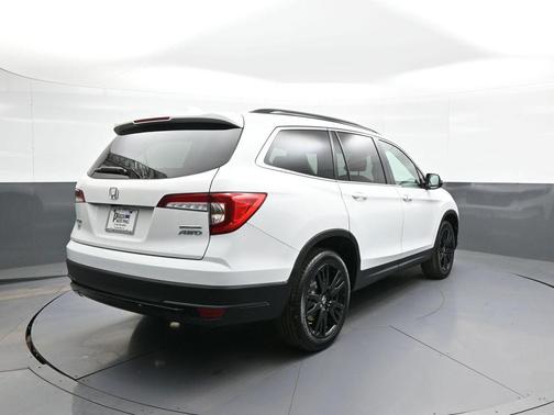 Platinum White Pearl 2022 Honda Pilot Special Edition
