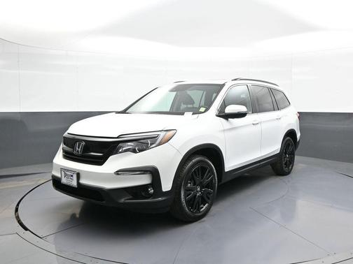 Platinum White Pearl 2022 Honda Pilot Special Edition