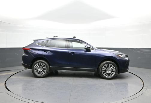 2023 Toyota Venza XLE