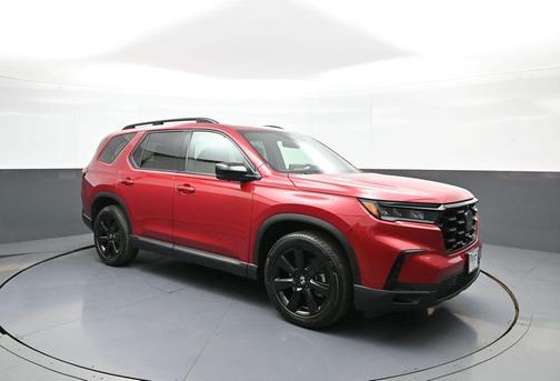 Radiant Red Metallic II 2025 Honda Pilot Black Edition