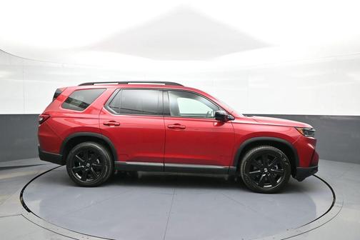 Radiant Red Metallic II 2025 Honda Pilot Black Edition