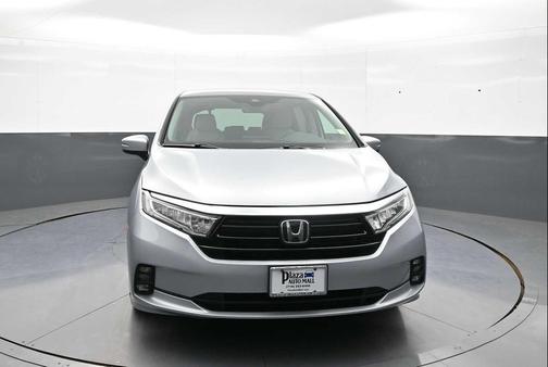 Lunar Silver Metallic 2024 Honda Odyssey EX-L