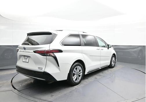 2024 Toyota Sienna Limited