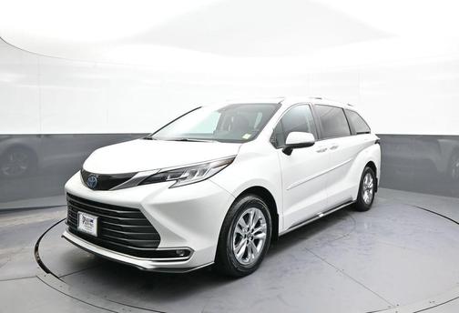 2024 Toyota Sienna Limited