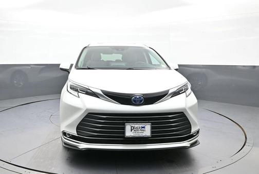 2024 Toyota Sienna Limited