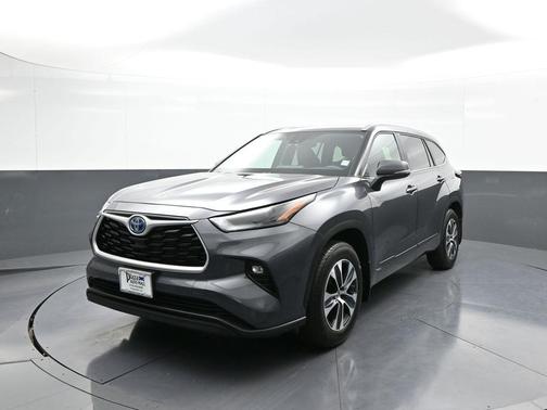 2024 Toyota Highlander Hybrid XLE