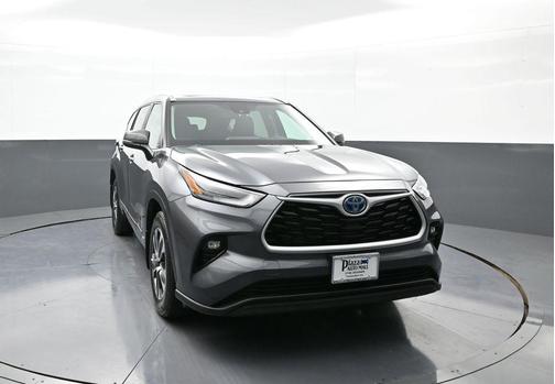 2024 Toyota Highlander Hybrid XLE